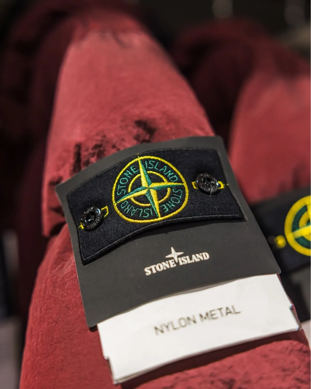 Abbigliamento uomo e donna da Porrini — concept store Besozzo (VA)
