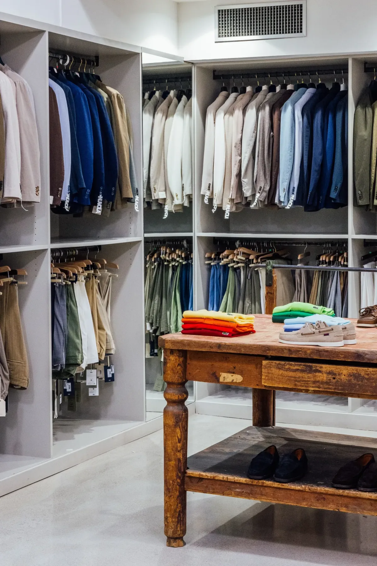 Moda uomo streetwear — Porrini concept store Varese dal 1901